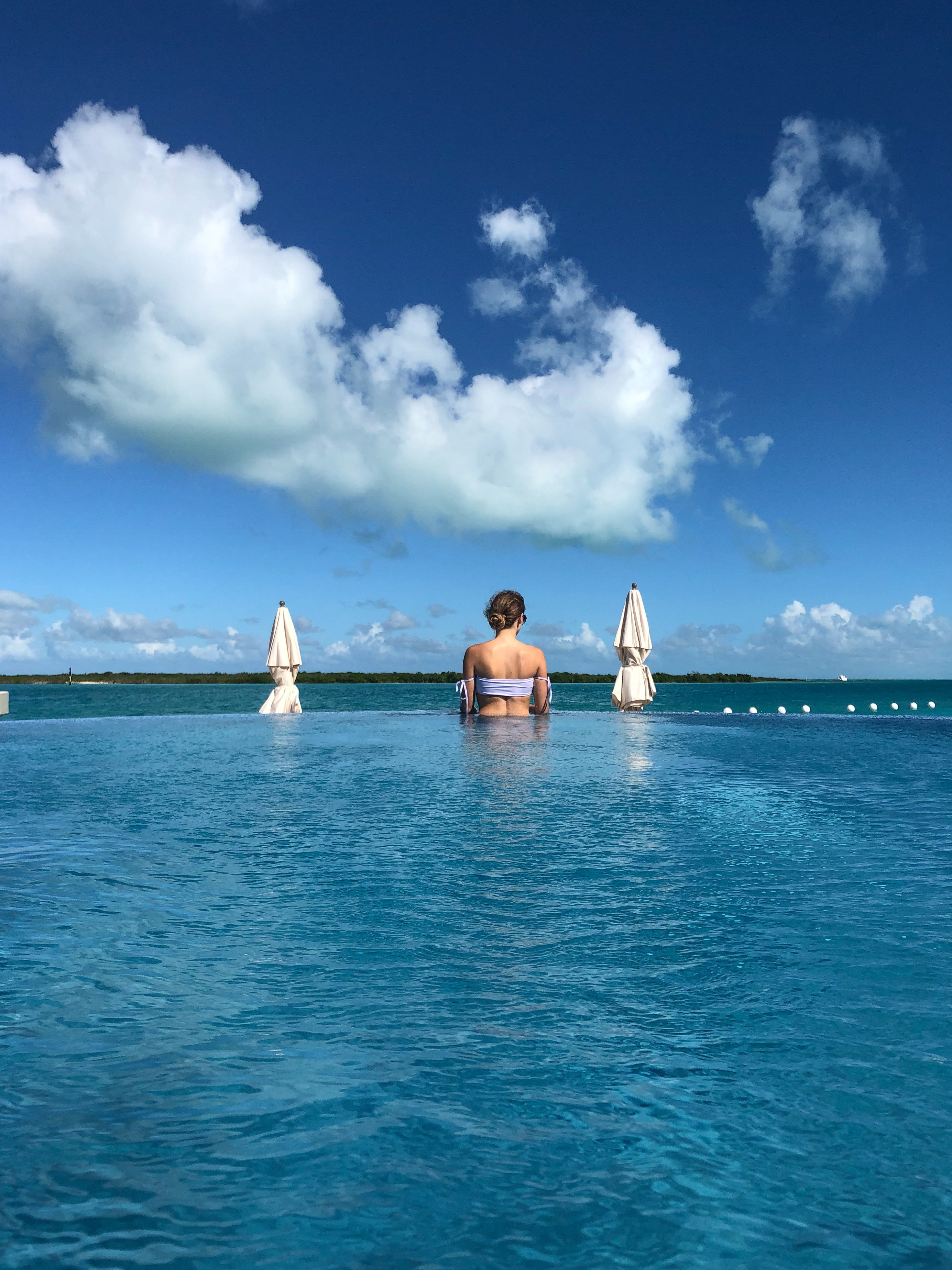 turks and caicos blue haven resort infinity pool